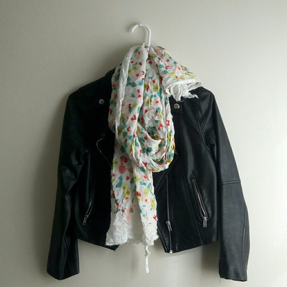 🔥GAP Watercolors All Seasons Scarf🔥